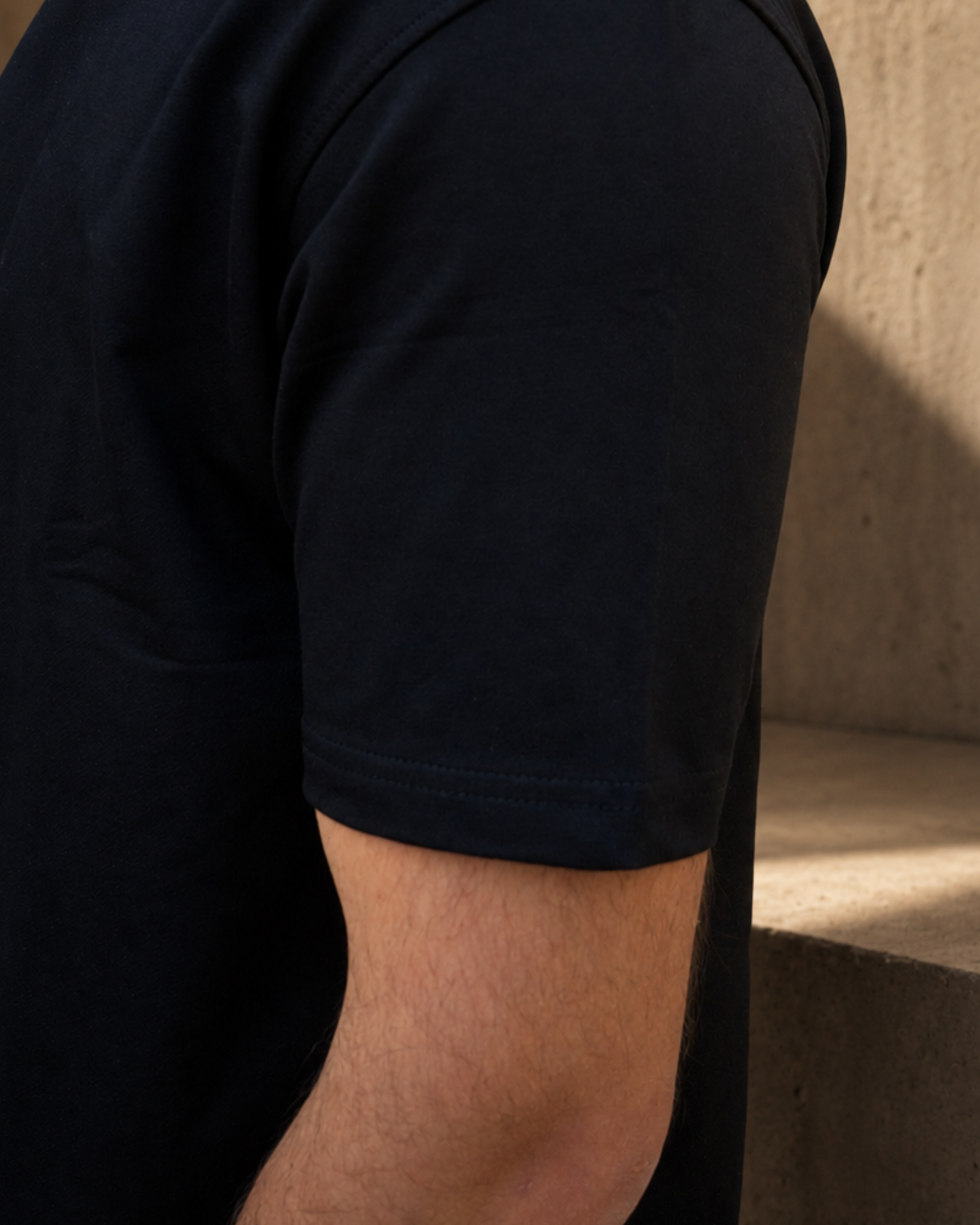 VELEN Black Boxy Cropped Tee
